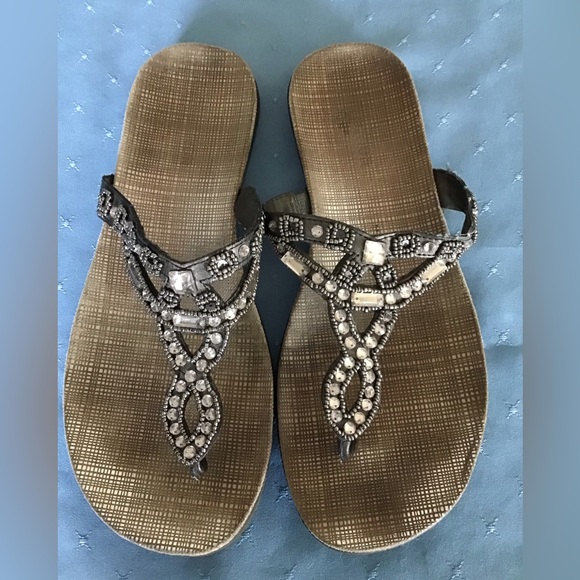 Women’s Kenneth Cole sandals - Picture 1 of 4